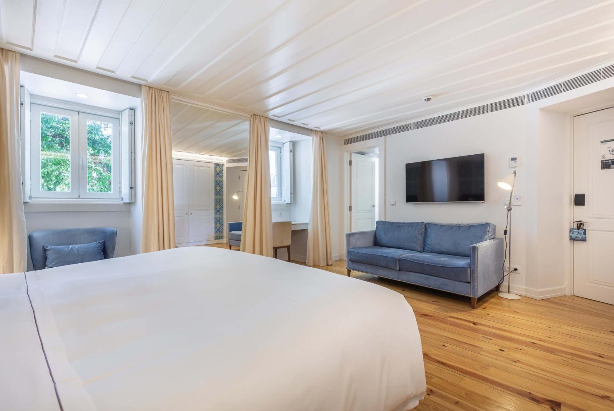 Superior King Room